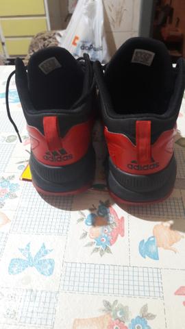 Vendo Tênis Adidas pra Basquetebol - Foto 3