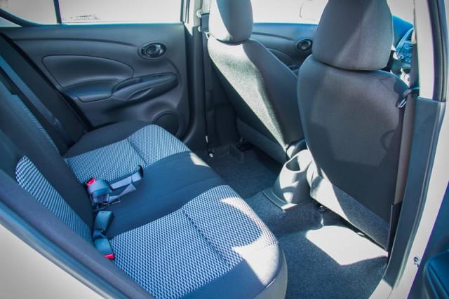 NISSAN VERSA 1.0 2020 - Foto 4