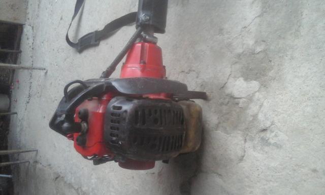 Vendo uma rosadeira a gasolina - Foto 2