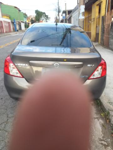 Nissan versa 1.6 sv Flex 2014 - Foto 2