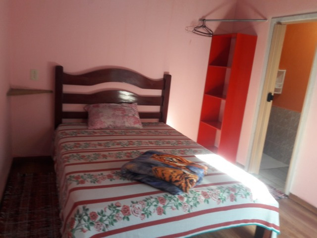 Quarto com suite no centro - Foto 6