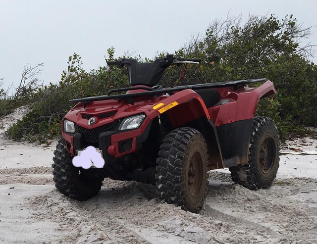 VENDO QUADRICICLO CAN- AM OUTLANDER 400, AUTOMATICO ANO 2014