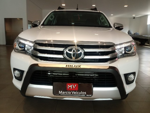 HILUX SRX 4X4 AUTOMÁTICA 2017/2017 BRANCA