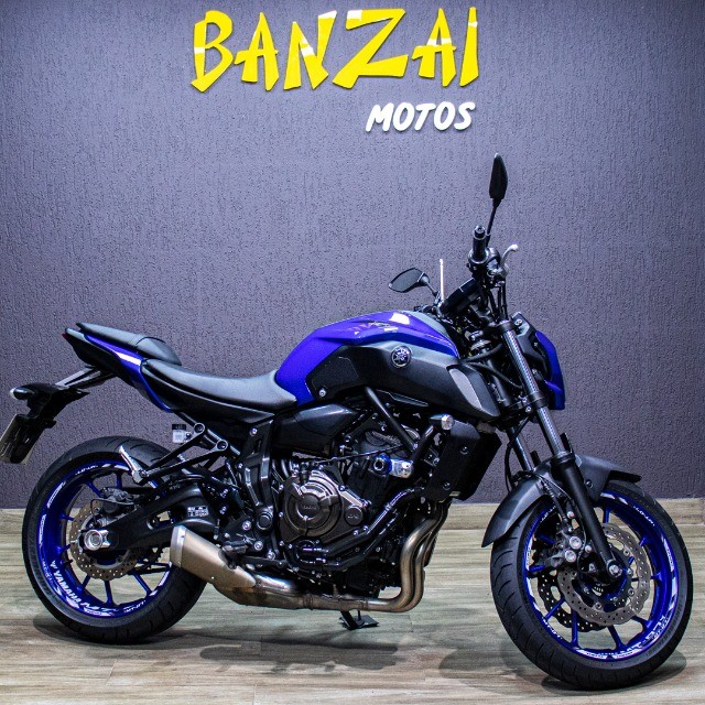 YAMAHA MT-07 2020 IMPECÁVEL BAIXO KM