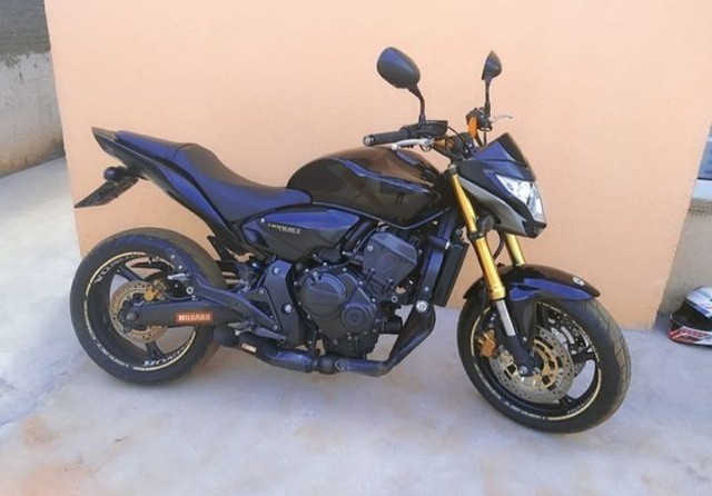 HORNET ANO 2014, APENAS VENDA