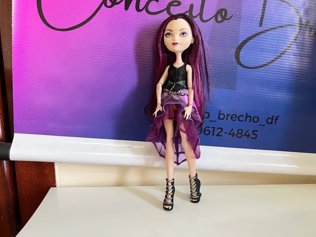 Ever after high raven queen disponível pra compra, está perfeita