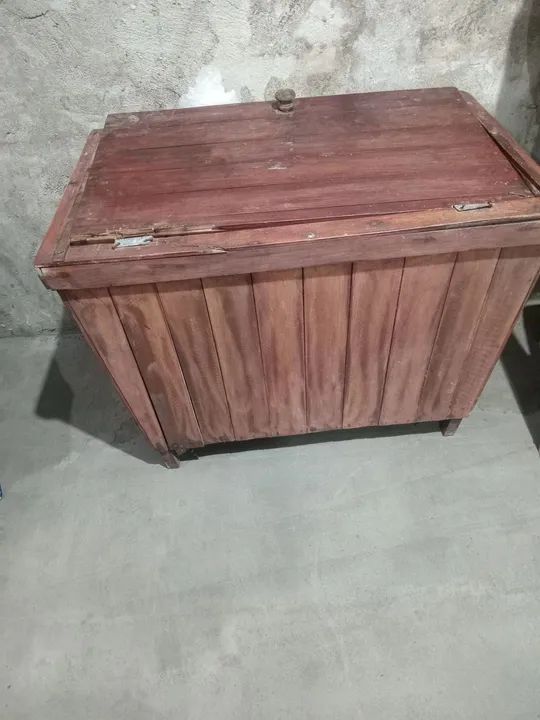 Vendo um baú de madeira  - Foto 2