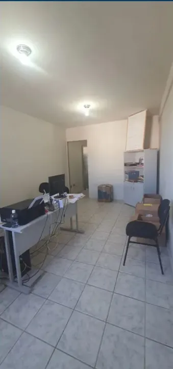 Oportunidade! Vende-se sala no centro!