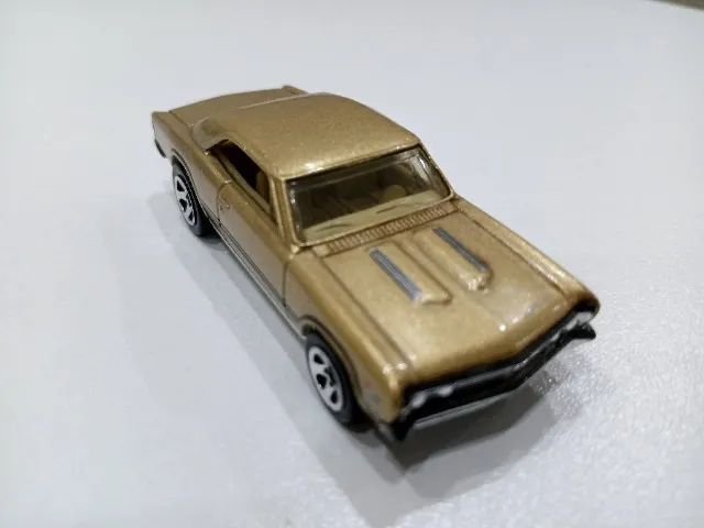 Miniatura Hotwheels Chevelle SS 396 1967 - Chevrolet - Foto 2