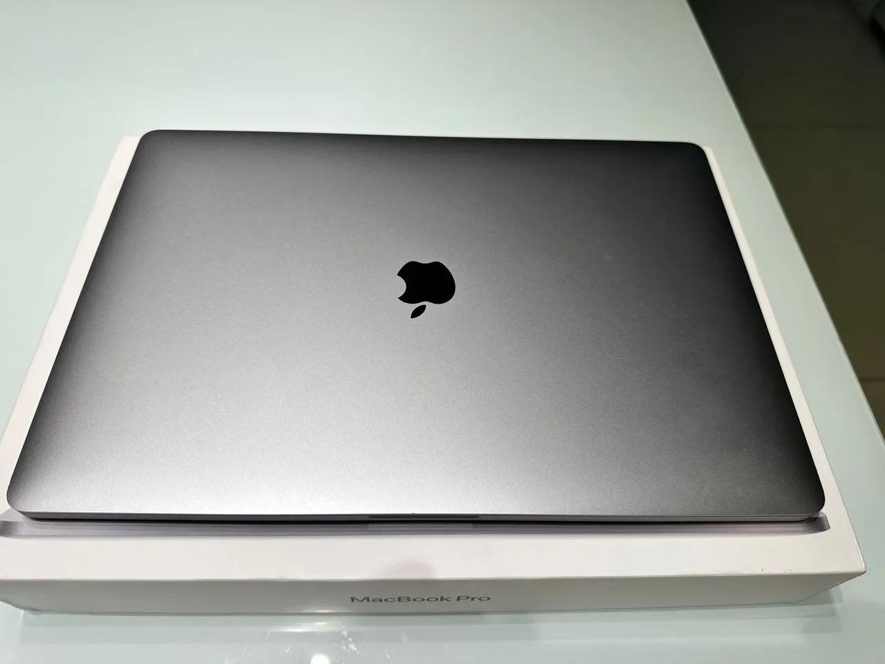 MacBook Pro 2019 16" i7 16GB 512SSD com 220 ciclos em bom estado !!! - Foto 4