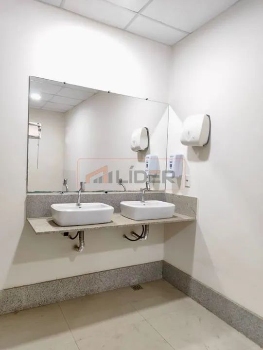 Ampla Loja Comercial em Barbados - Foto 5