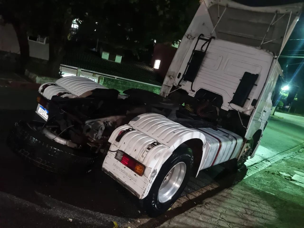 Caminhão Mercedes-Benz AXOR 1933 - Foto 8