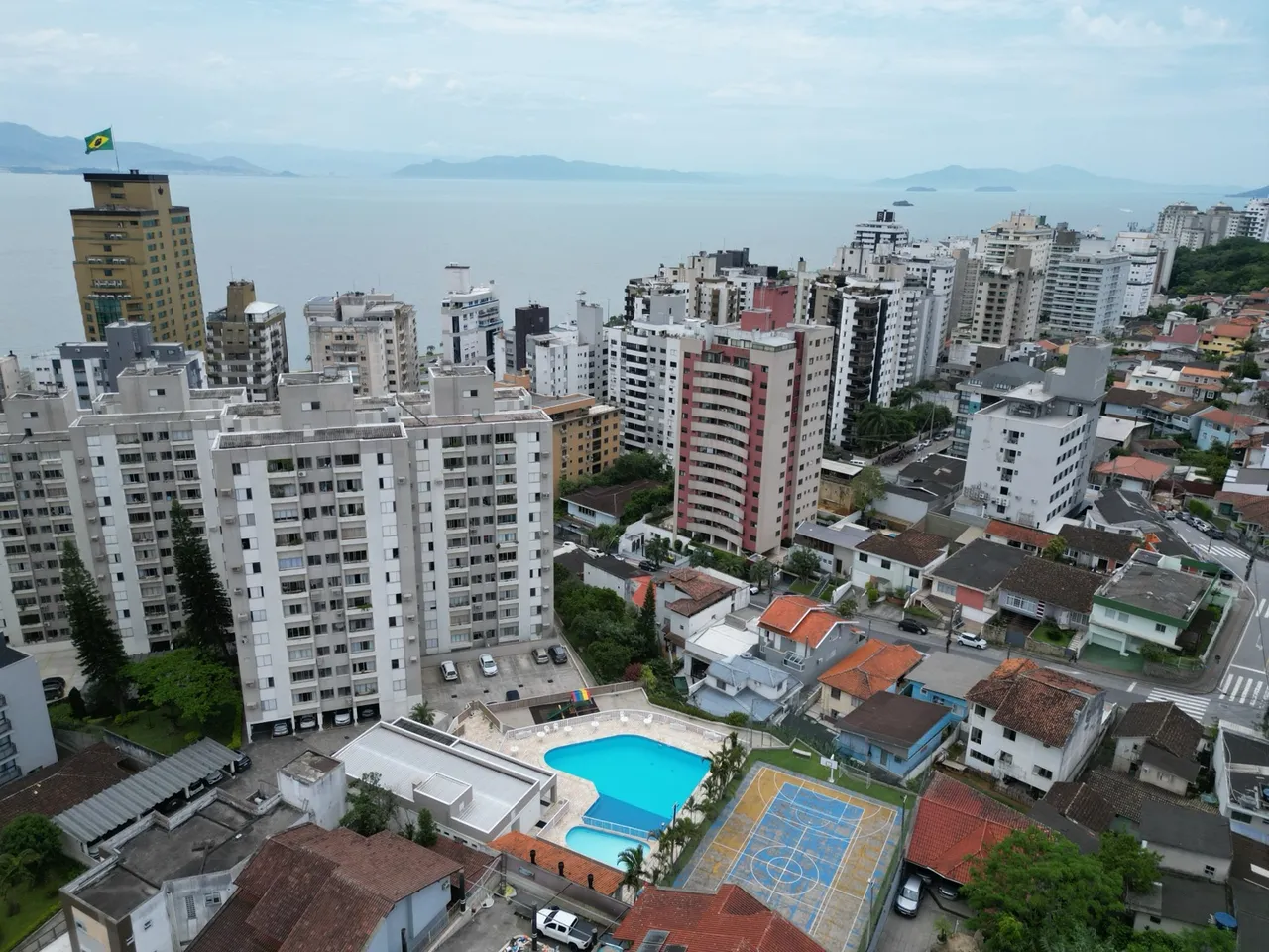 REVEILLON Beira Mar 4 pessoas 1 quadra shopping