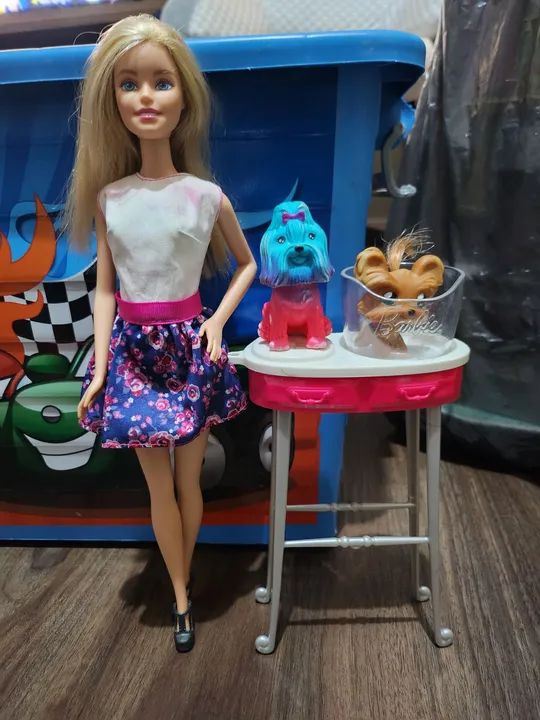 Barbie e cachorrinhos 