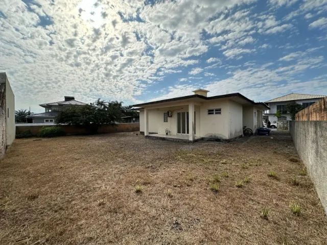 Vendo linda casa no campeche 3 dormitórios  - Foto 2