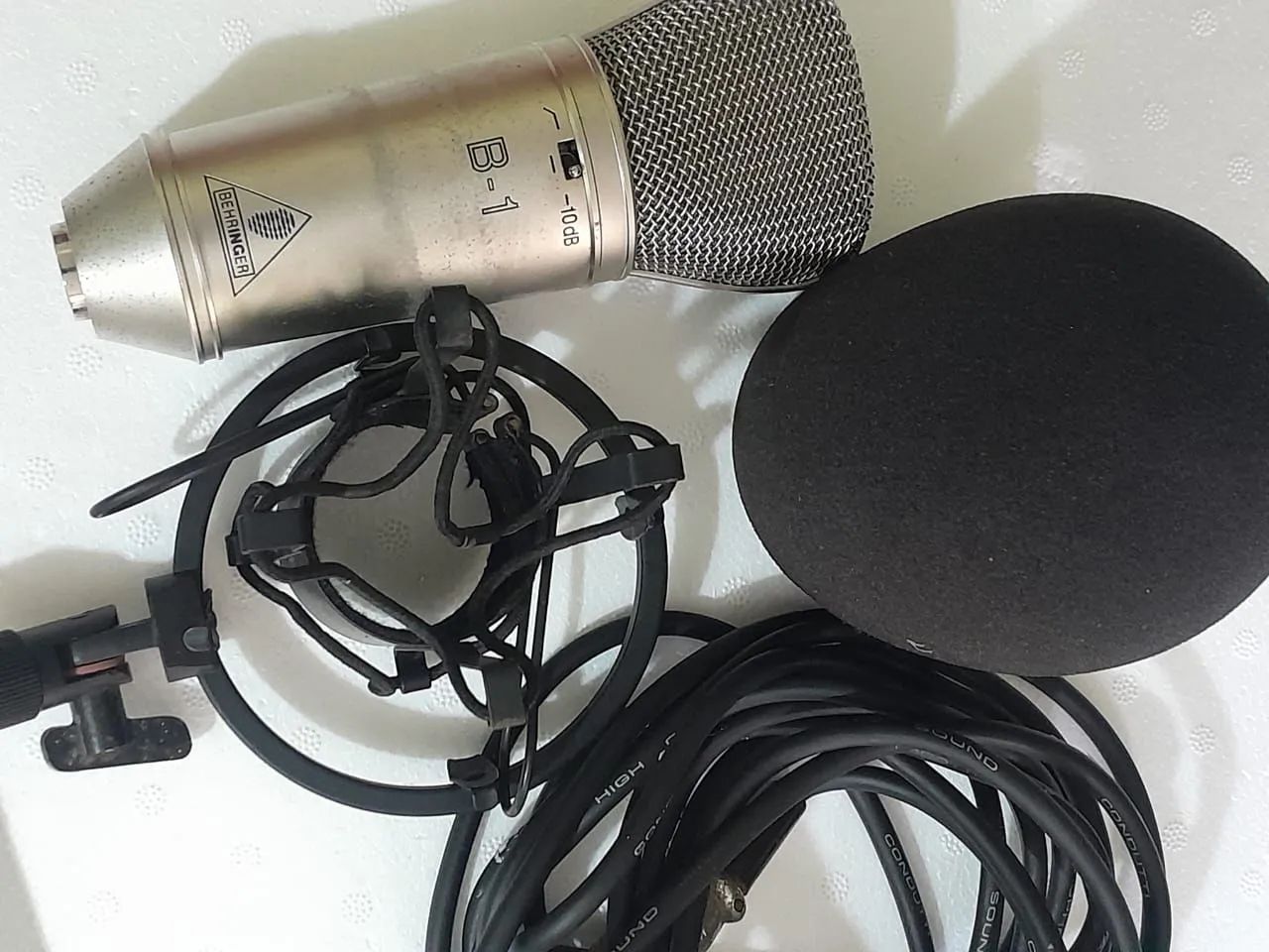 Microfone condensador behringer B-1