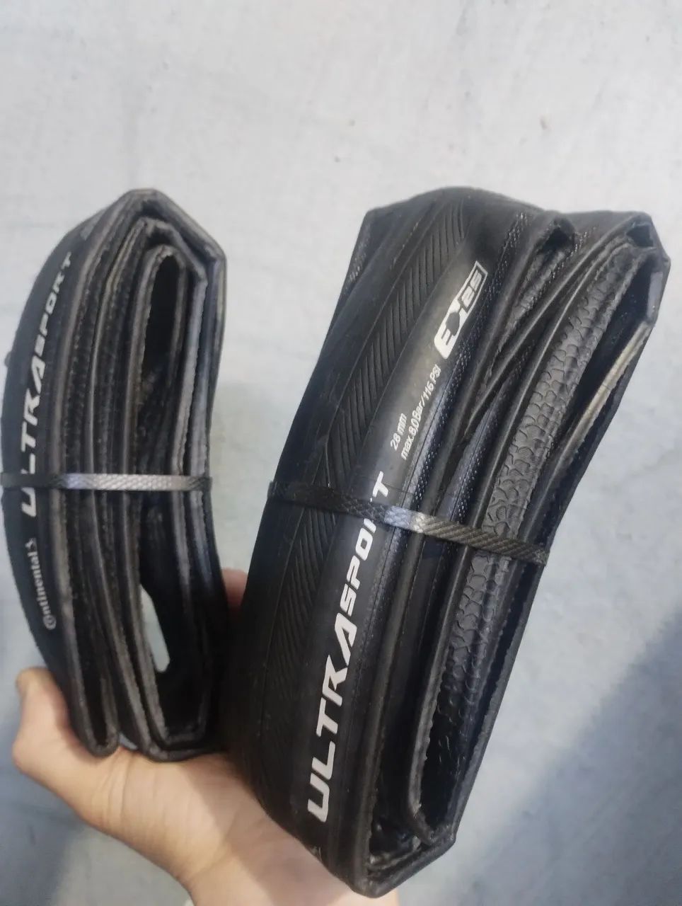 Pneus continental par 700x28 super leves