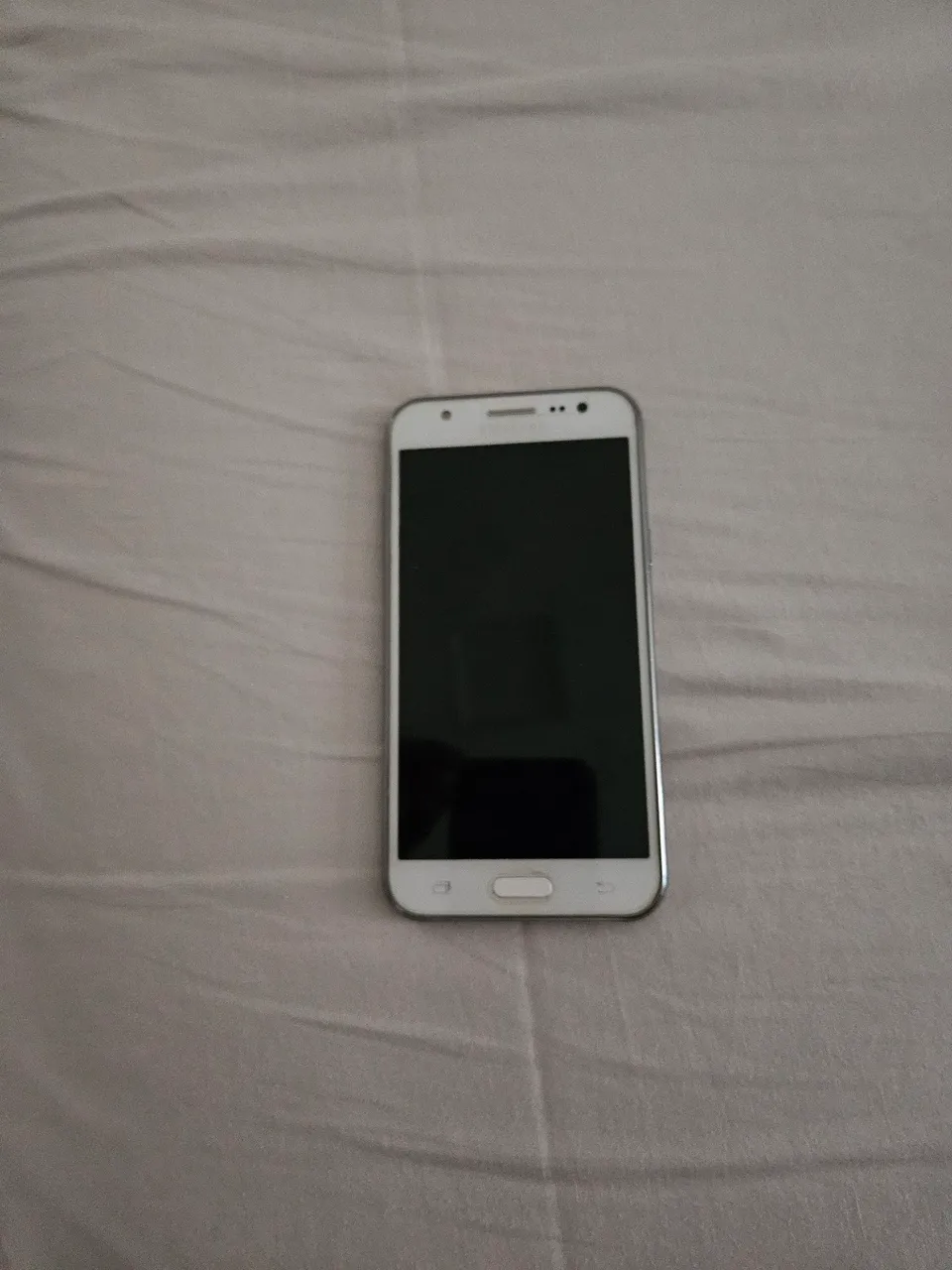 Samsung J5. Usado mas funcionando a contento