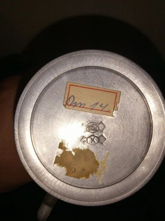 Conjunto de estanho,jarra e mini taças  - Foto 3