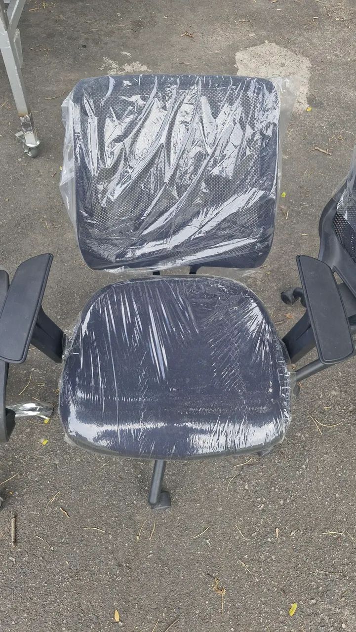Cadeiras de Escritório Seminovas em Otimas Condições! - Foto 4