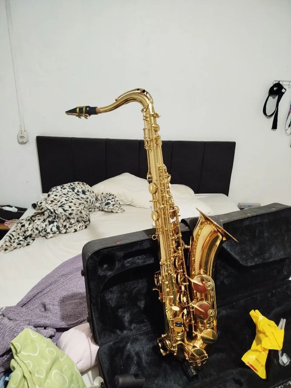 Saxofone Tenor Dourado - Instrumento Musical - Foto 3