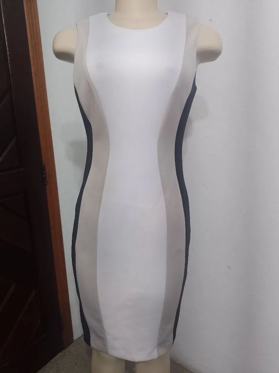 Vestido original calvin klein - tamanho P - Foto 2