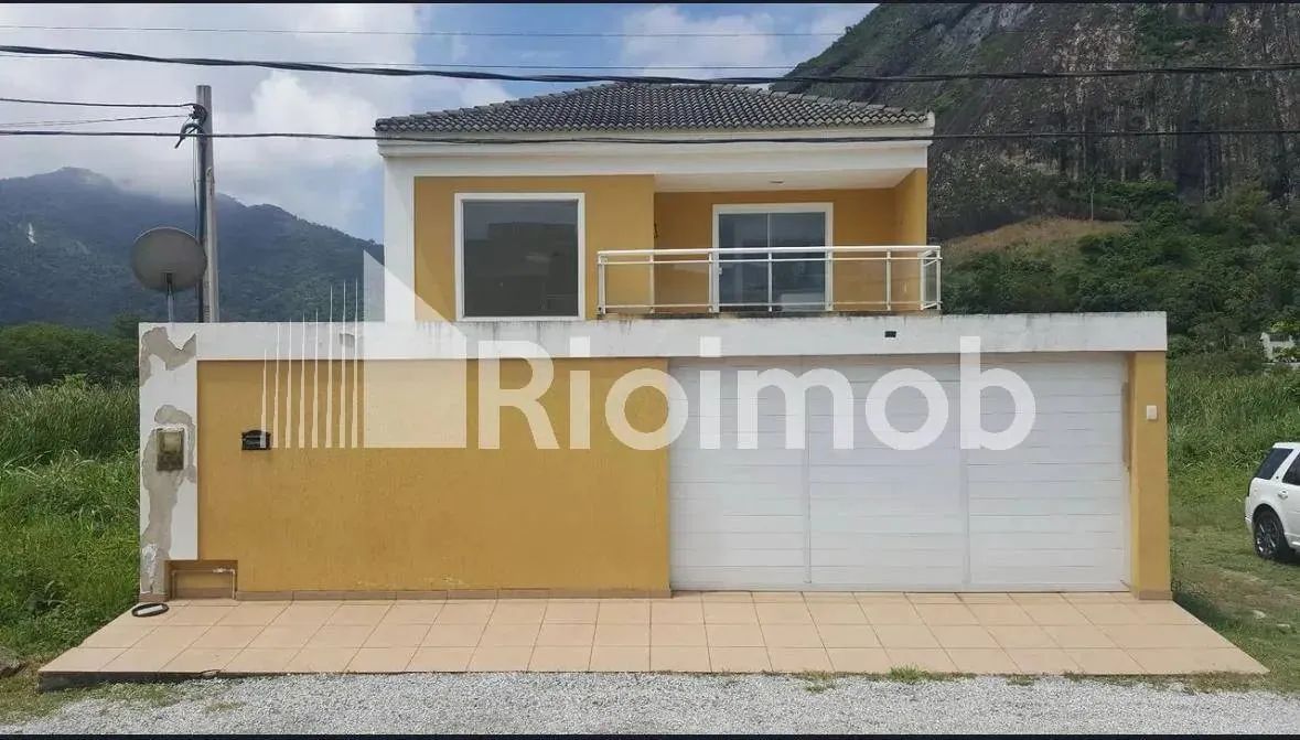 Vargem Pequena | Casa 3 quartos, sendo 1 suite