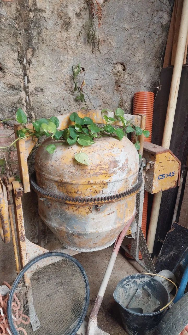 Betoneira 64739444034435121