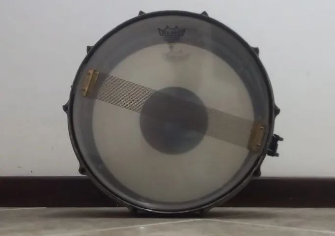 Caixa Ludwig Black Magic Brass aros die cast - Foto 5