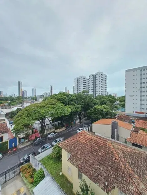 Apartamento para venda tem 61 metros quadrados com 2 quartos em Espinheiro - Recife - PE