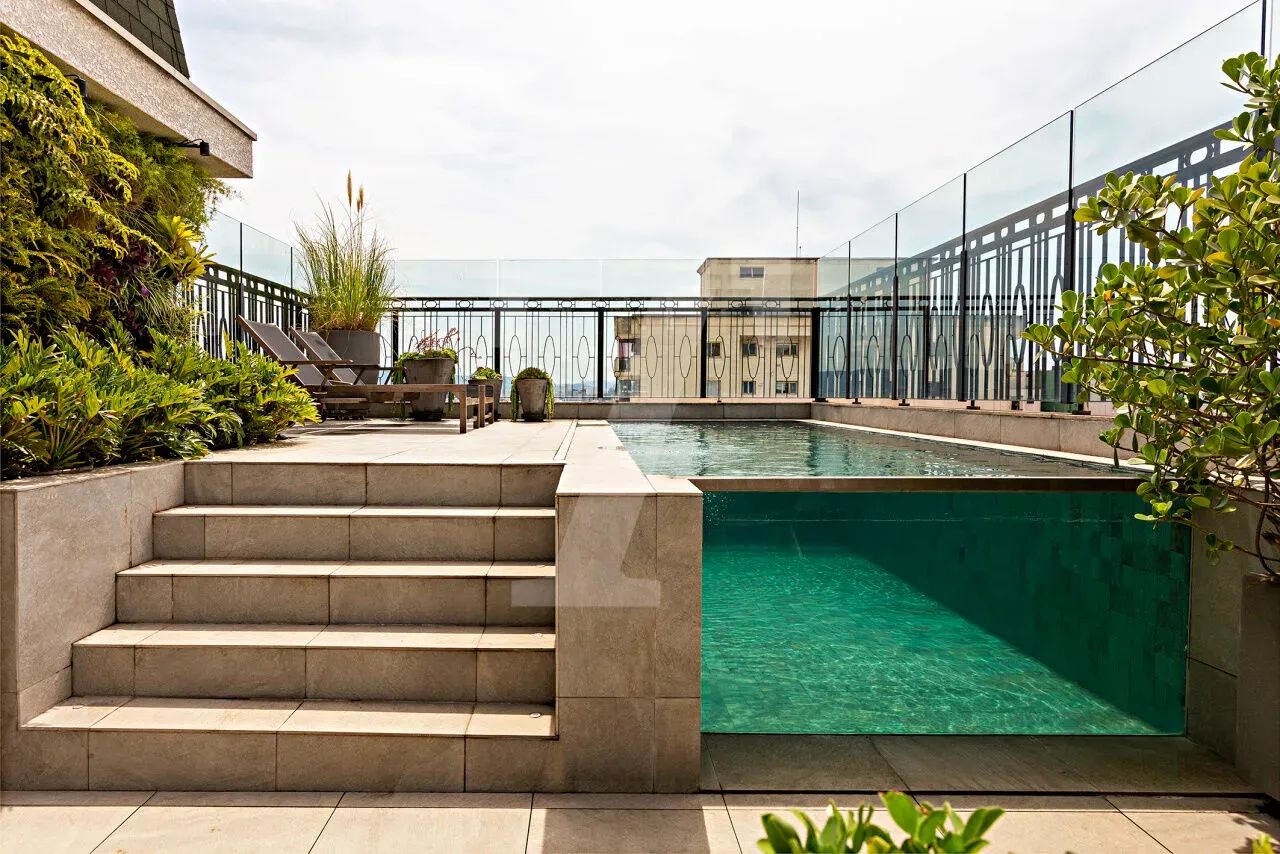 Cobertura com 3 quartos , com piscina e vista em Perdizes