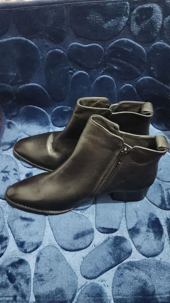 Bota de Couro Feminina Preta - Foto 2
