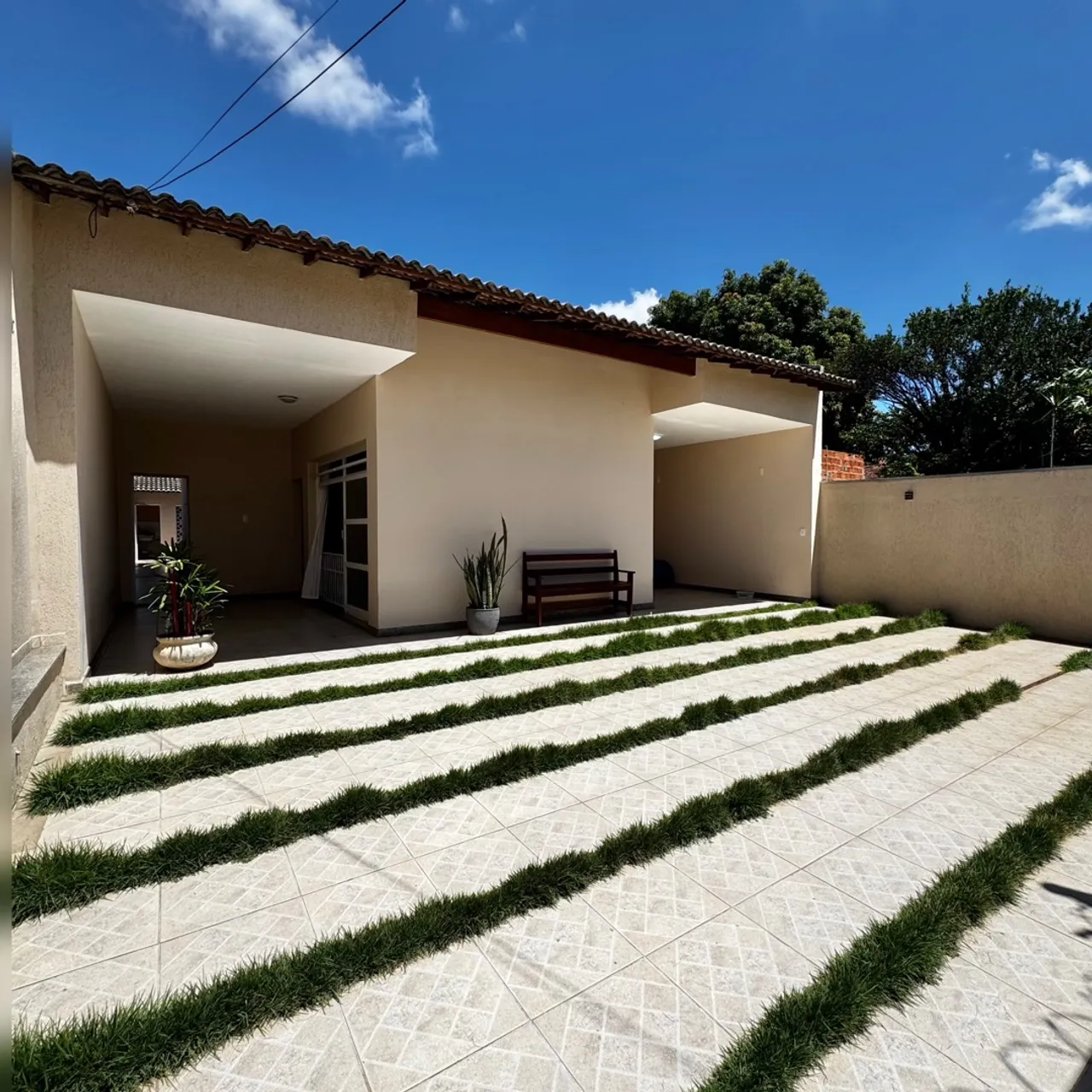 Casa Residencial ou Comercial no Bairro Melo