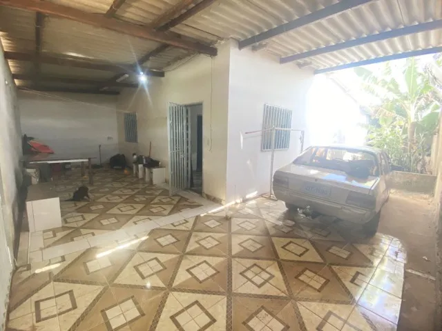 VENDO CASA EM AGUAS LINDAS - GO - Bairro: Setor 4