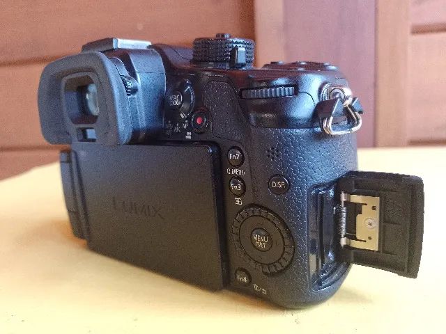 Câmera Panasonic Lumix GH4 Mirroless - Foto 5