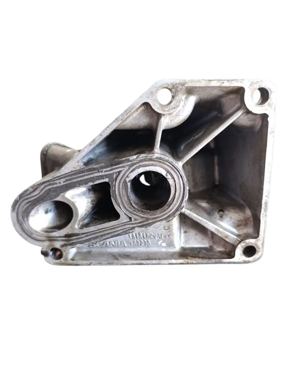 Suporte/cabeçote filtro de óleo Scania P124 150275 - Foto 3