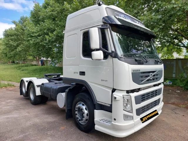 volvo fm 370 automático 6x2 completo teto alto ano 2011 - Foto 2