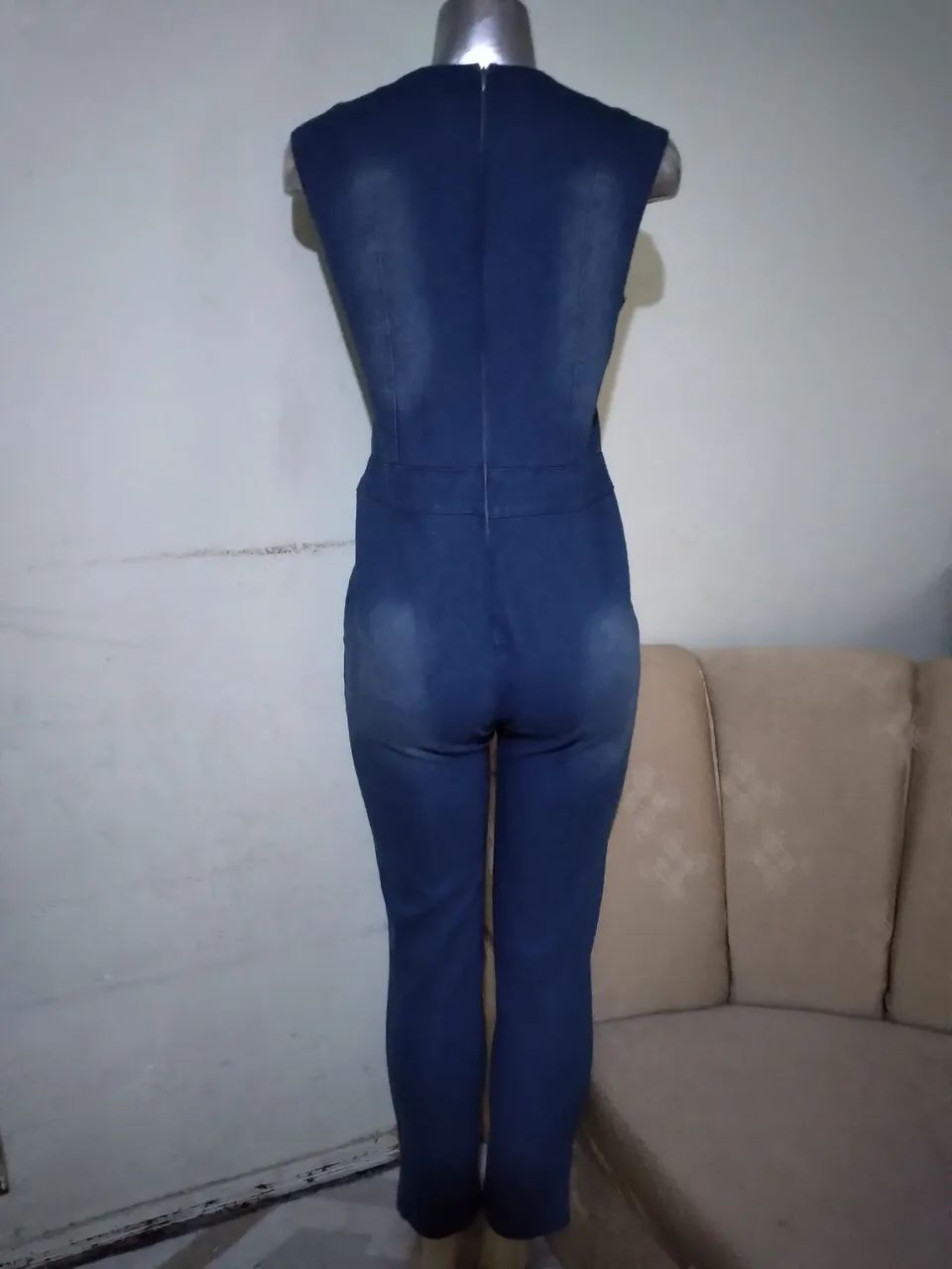 Macacão Jeans M.  20 reais  - Foto 3