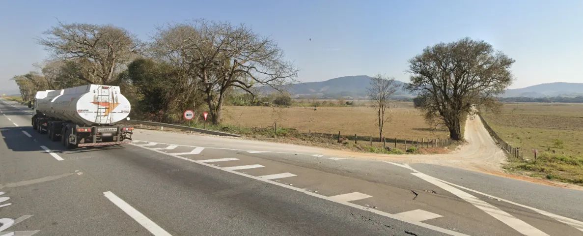 Fazenda as Margens da BR 381 - Foto 3