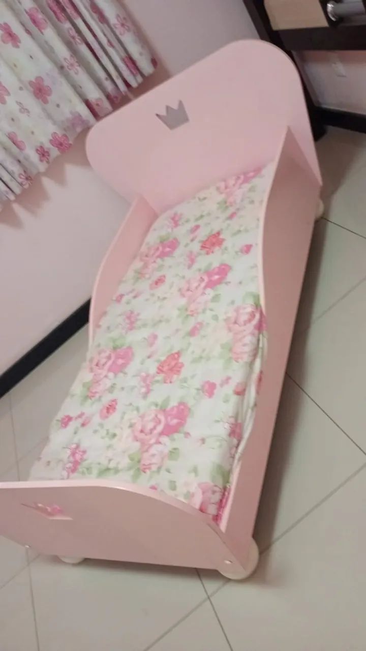Cama infantil rosa Tok Stock 
