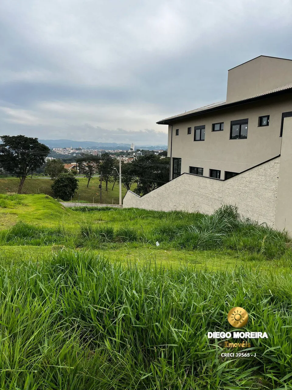 Terreno à Venda em Excelente Condomínio Atibaia/SP