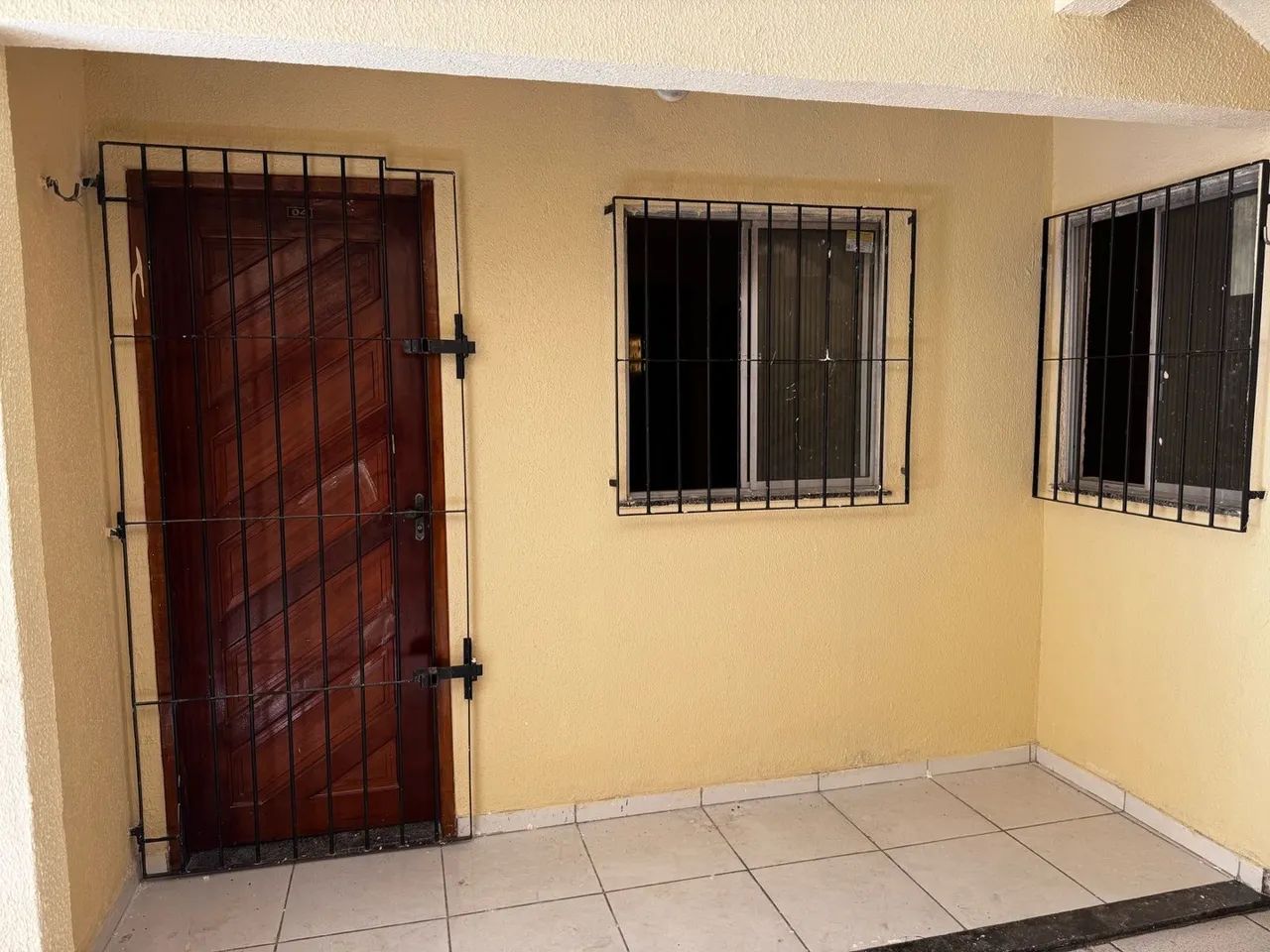 Aluga-se casa em frente ao atacadao lag Itaperi - Foto 2