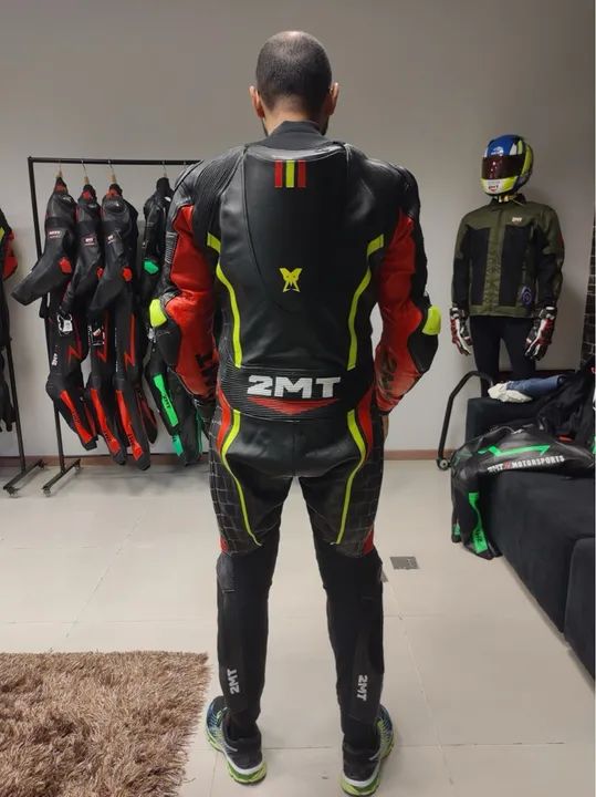 Macacão 2MT Aragón tam. 52 (nunca usei) - Foto 2