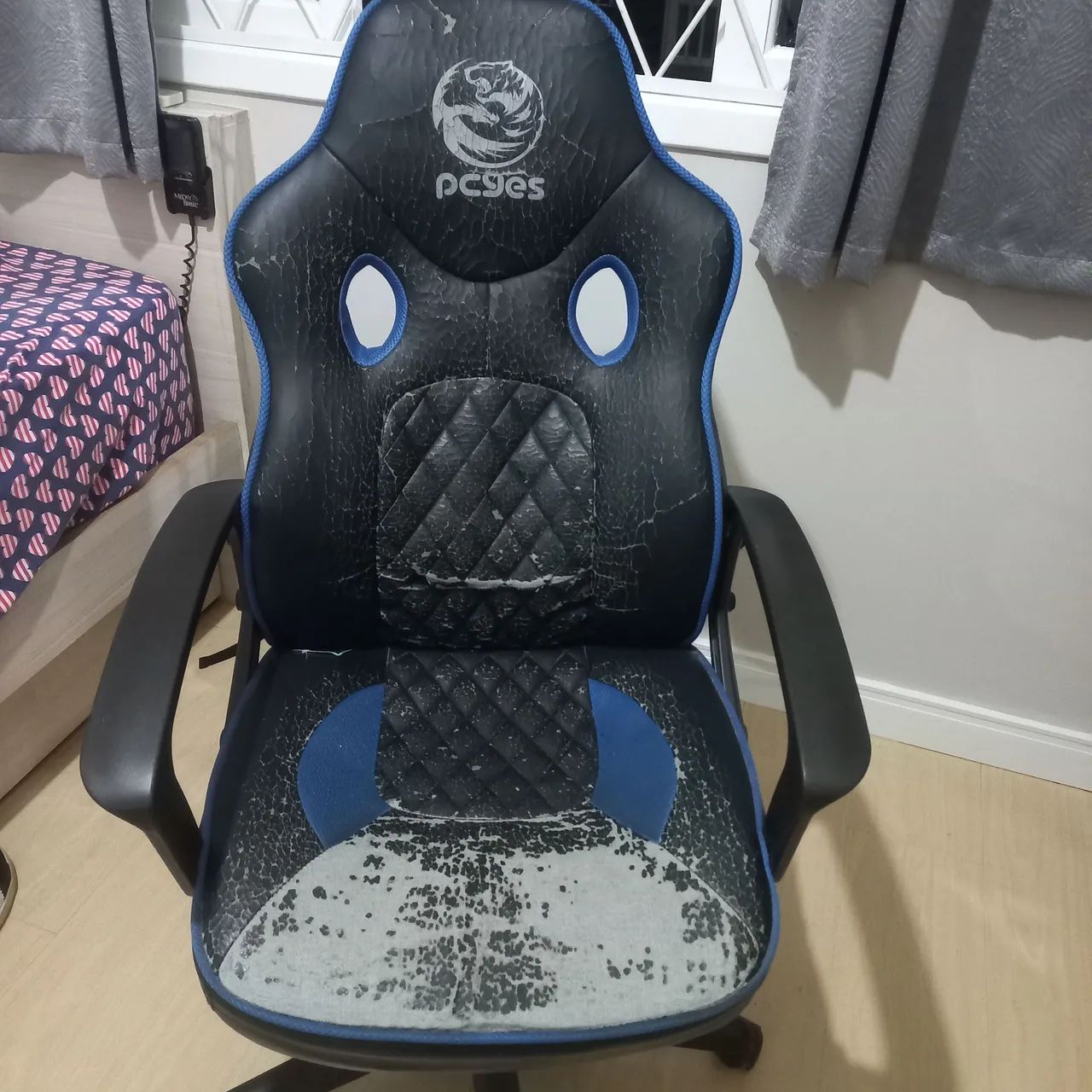 Cadeira Gamer PCYES Usada