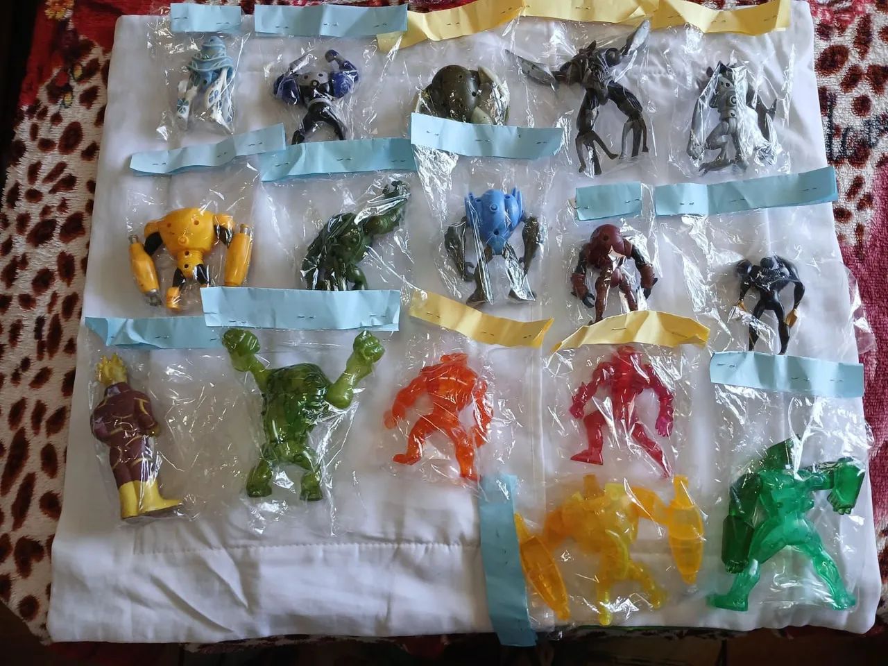Bonecos Ben 10 - Foto 4