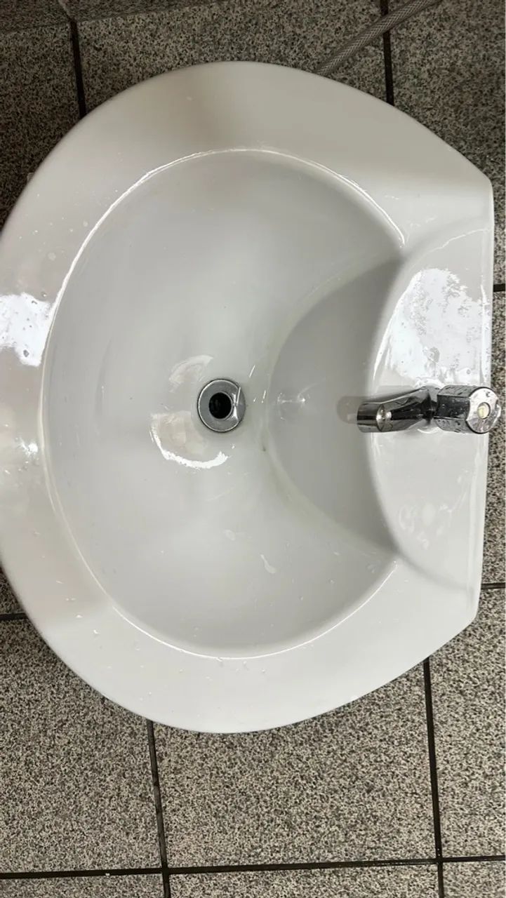 Kit Vaso Sanitário deficiente e pias - Foto 3