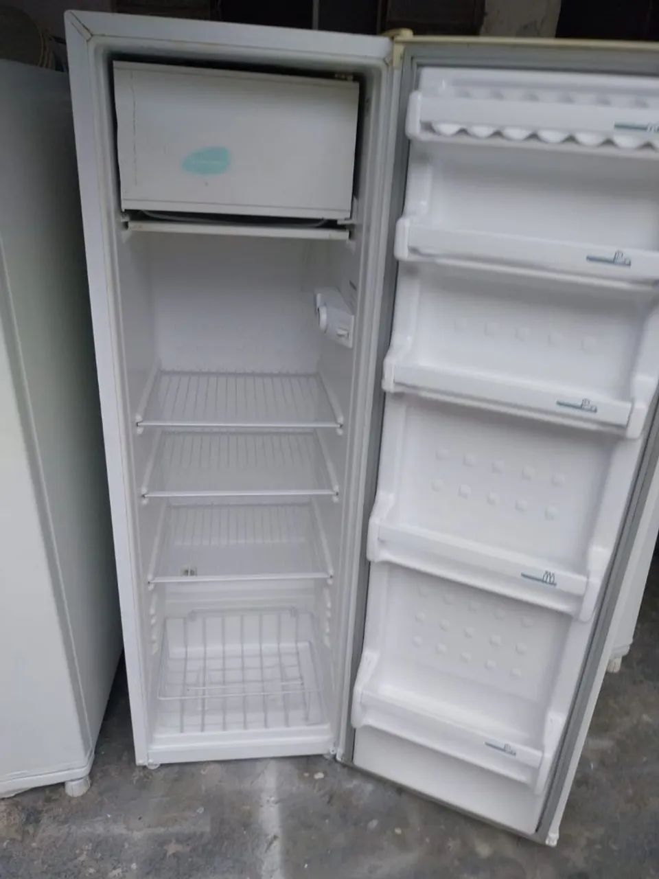 Geladeira consul palito 220v  - Foto 3