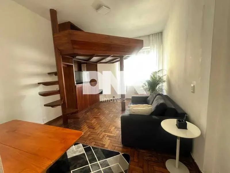 Apartamento : Padrão / Residencial / Copacabana