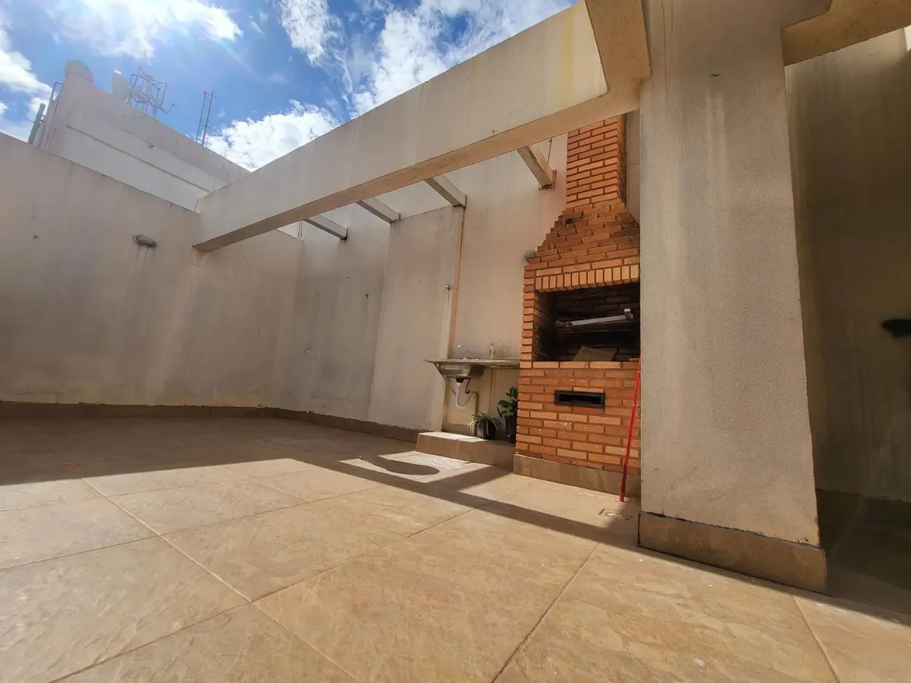IMPERDIVEL! ATENÇÃO! Linda cobertura na QS 502! Res. Vila Real! 112m²! 3Quartos c/suíte!