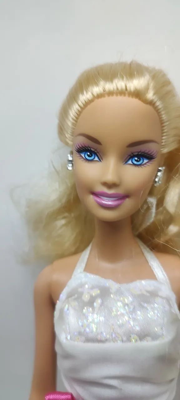 Boneca Barbie noiva (usada) cx99 - Foto 2